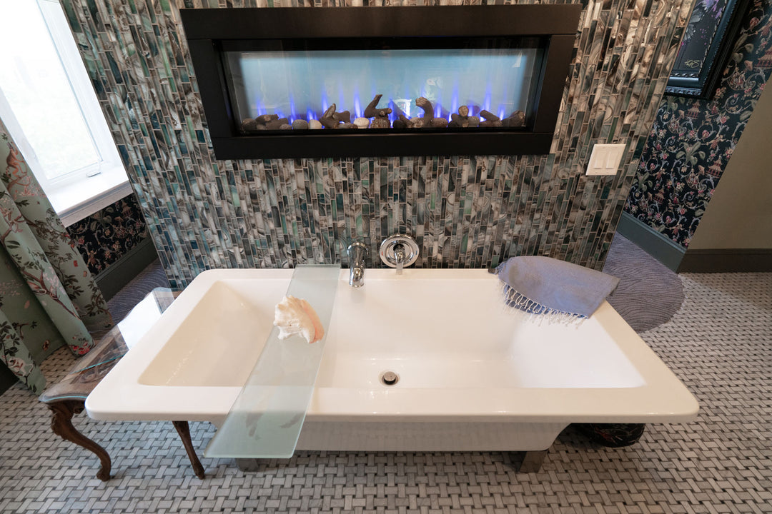 Posh Luxury Master Suite @ Twila’s Blooming Heart Village